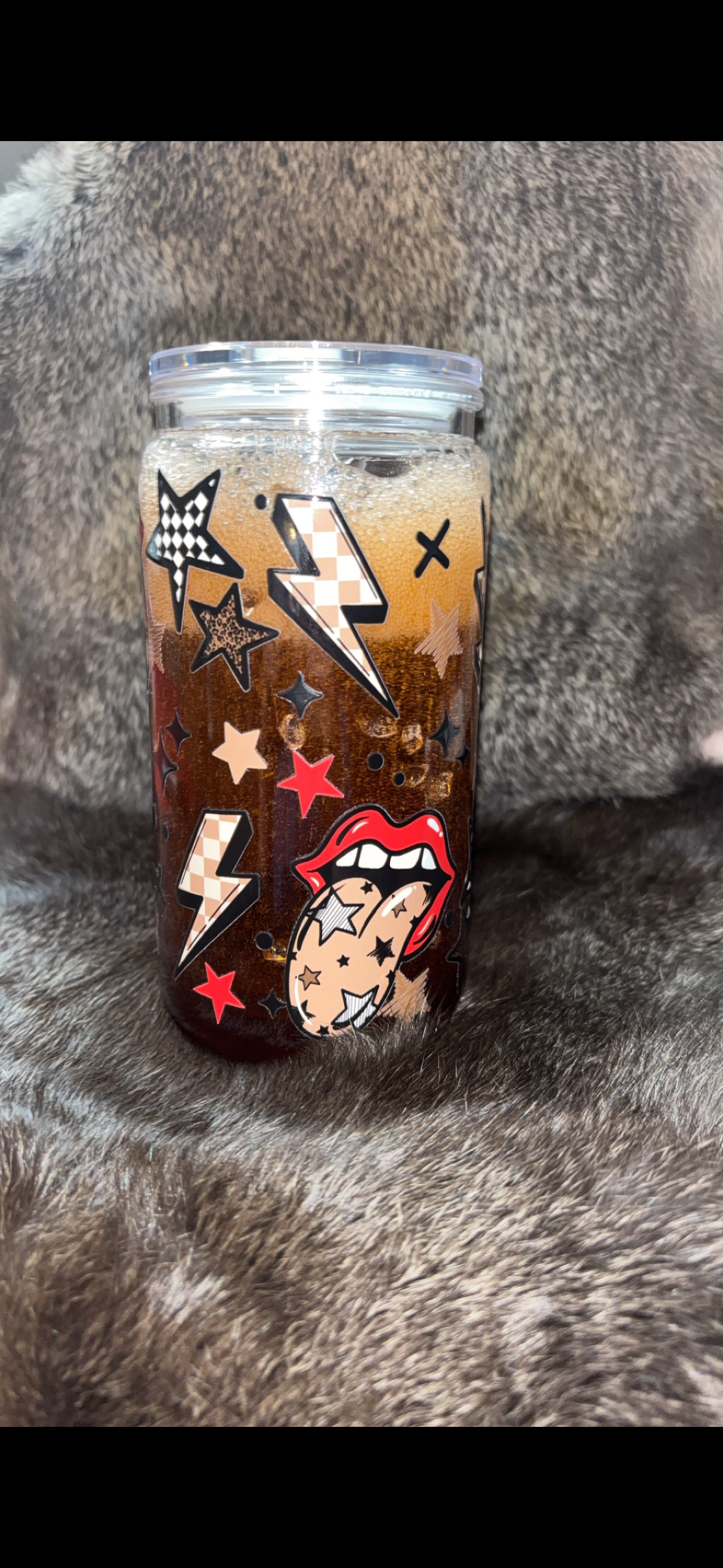 Fizzy Dr. Pepper w/ ice cubes - No Filter