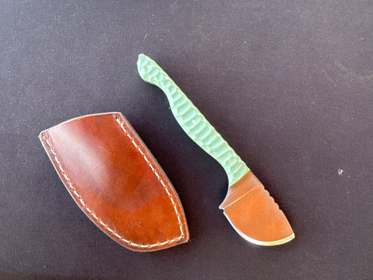 Caping knife